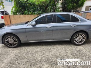 Mercedes-Benz E-Class E250 Exclusive 2021 года из Южной Кореи