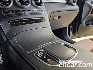 Mercedes-Benz GLC-Class GLC300e 4MATIC Coupe 2021 года из Южной Кореи