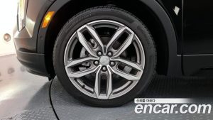 Cadillac XT4 2.0 Sport AWD 2023 года из Южной Кореи