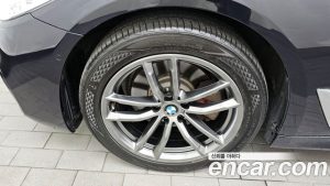 BMW 5-Series 520d M Sport Plus 2020 года из Южной Кореи
