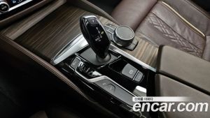 BMW 5-Series 520d M Sport Plus 2020 года из Южной Кореи