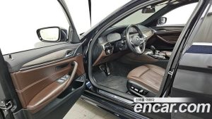 BMW 5-Series 520d M Sport Plus 2020 года из Южной Кореи