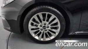 Kia K5 2.0 2020 года из Южной Кореи