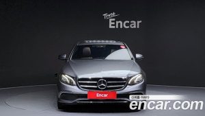 Mercedes-Benz E-Class E250 Avantgarde 2020 года из Южной Кореи