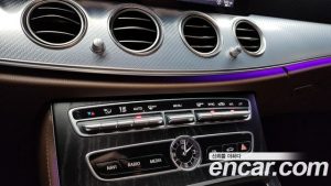 Mercedes-Benz E-Class E250 Avantgarde 2020 года из Южной Кореи