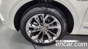 Bentley Bentayga 4.0 V8 2019 года из Южной Кореи