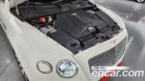 Bentley Bentayga 4.0 V8 2019 года из Южной Кореи