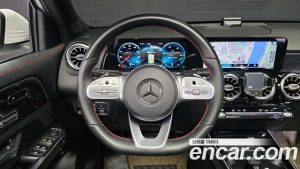 Mercedes-Benz GLB-Class GLB250 4MATIC 2021 года из Южной Кореи
