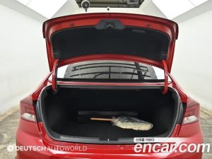 Hyundai AVANTE 1.6 2020 года из Южной Кореи
