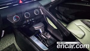 Hyundai AVANTE 1.6 2021 года из Южной Кореи