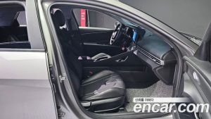 Hyundai AVANTE 1.6 2021 года из Южной Кореи
