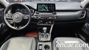 Kia Seltos Бензин 1.6 Turbo 4WD 2020 года из Южной Кореи