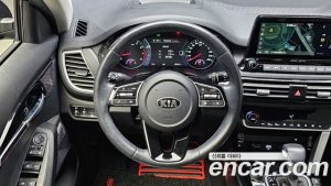 Kia Seltos Бензин 1.6 Turbo 4WD 2020 года из Южной Кореи
