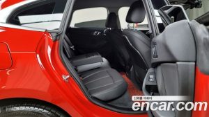 BMW 2-Series 218d Advantage 2021 года из Южной Кореи