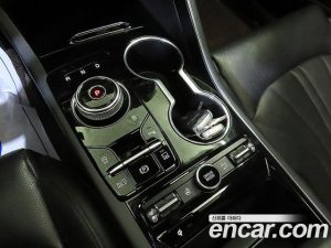 Kia K5 2.0 2020 года из Южной Кореи