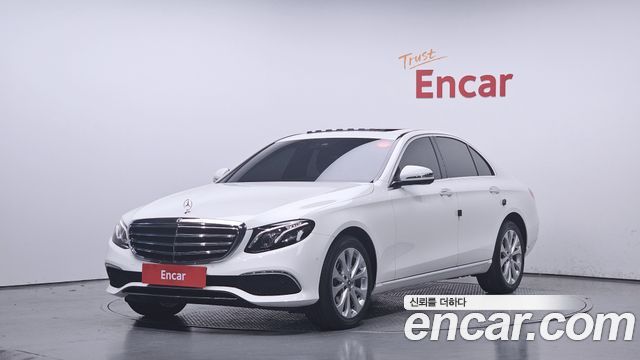 Mercedes-Benz E-Class E220d 4MATIC Exclusive 2019 года из Кореи