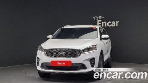 Kia Sorento Дизель 2.0 2WD 2020 года из Южной Кореи