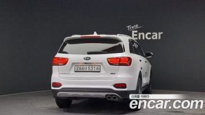 Kia Sorento Дизель 2.0 2WD 2020 года из Южной Кореи