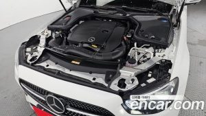 Mercedes-Benz E-Class E350 4MATIC AMG Line 2021 года из Южной Кореи