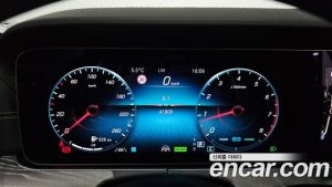 Mercedes-Benz E-Class E350 4MATIC AMG Line 2021 года из Южной Кореи