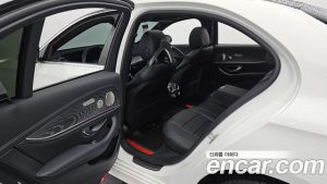 Mercedes-Benz E-Class E350 4MATIC AMG Line 2021 года из Южной Кореи