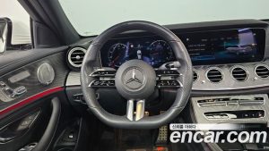 Mercedes-Benz E-Class E350 4MATIC AMG Line 2021 года из Южной Кореи