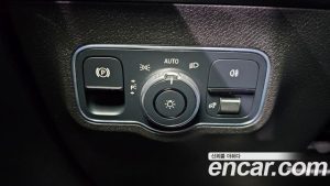 Mercedes-Benz GLB-Class GLB250 4MATIC 2021 года из Южной Кореи