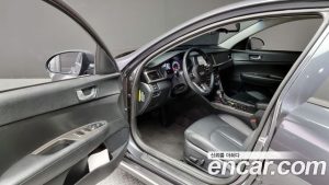 Kia K5 2.0 2020 года из Южной Кореи