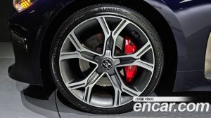 Kia Stinger 2.0 Turbo 2WD 2020 года из Южной Кореи