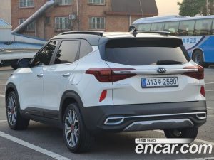 Kia Seltos Бензин 1.6 Turbo 2WD 2020 года из Южной Кореи