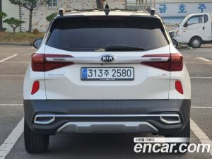 Kia Seltos Бензин 1.6 Turbo 2WD 2020 года из Южной Кореи