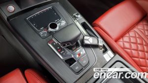 Audi SQ5 3.0 TDI 4WD 2020 года из Южной Кореи