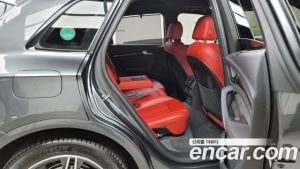 Audi SQ5 3.0 TDI 4WD 2020 года из Южной Кореи