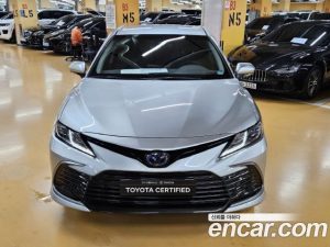 Toyota Camry 2.5 LE HYBRID 2023 года из Южной Кореи