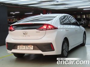 Hyundai Ioniq 1.6 HEV 2020 года из Южной Кореи