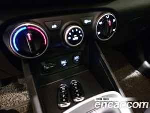 Hyundai Venue 1.6 Modern 2021 года из Южной Кореи