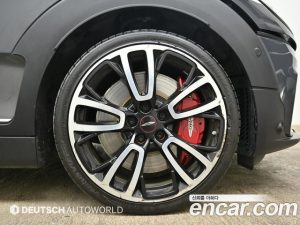 Mini Clubman JCW 2020 года из Южной Кореи