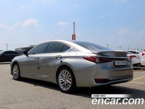 Lexus ES Executive 2019 года из Южной Кореи