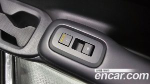 Hyundai Santafe Бензин 2.5T 2WD 2024 года из Южной Кореи