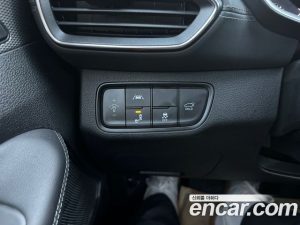 Hyundai Santafe Дизель 2.0 2WD 2020 года из Южной Кореи