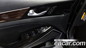 Kia K7 2.4 GDI Prestige 2019 года из Южной Кореи