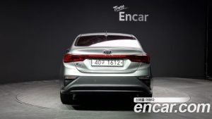 Kia K3 2019 года из Южной Кореи