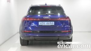 Audi e-tron S 2023 года из Южной Кореи