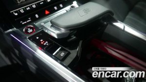 Audi e-tron S 2023 года из Южной Кореи