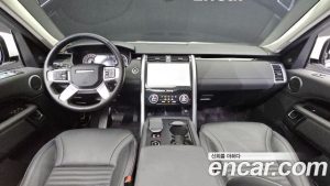Land Rover Discovery 2.0 P300 SE 2023 года из Южной Кореи