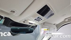 Land Rover Discovery 2.0 P300 SE 2023 года из Южной Кореи