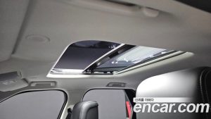 Land Rover Discovery 2.0 P300 SE 2023 года из Южной Кореи