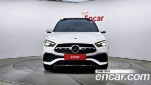 Mercedes-Benz GLA-Class GLA250 4MATIC 2020 года из Южной Кореи