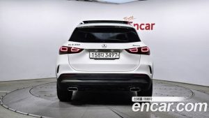 Mercedes-Benz GLA-Class GLA250 4MATIC 2020 года из Южной Кореи