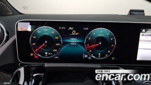 Mercedes-Benz GLA-Class GLA250 4MATIC 2020 года из Южной Кореи